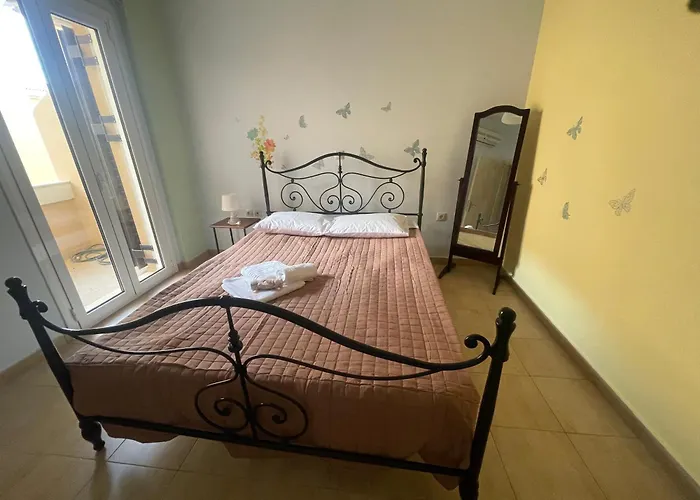 Perdika Aegina Luxury Family Apartment Με Θέα Βουνό Και Θάλασσα 90Τμ