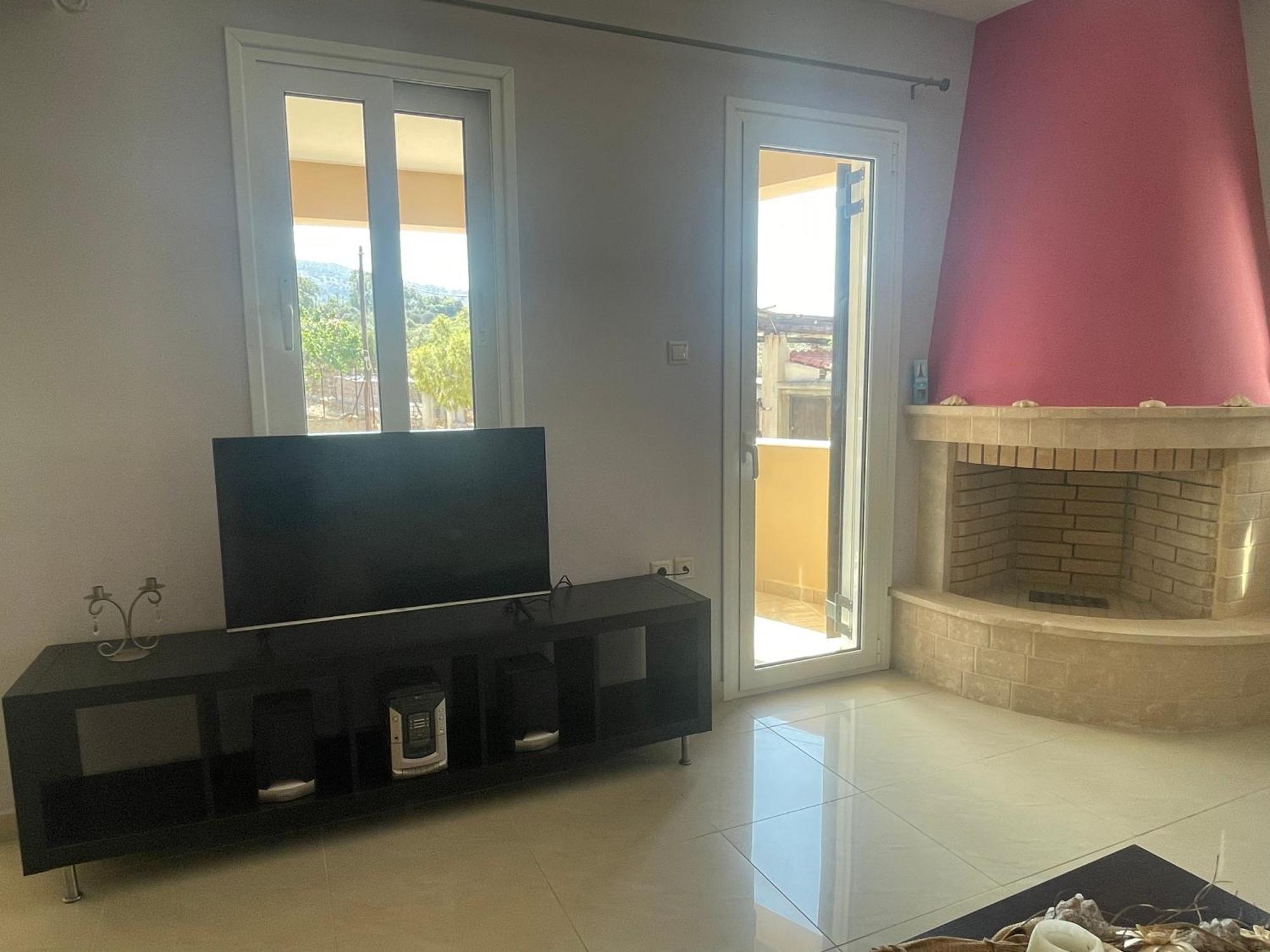 Aegina Luxury Family με θέα βουνό και θάλασσα 90τμ