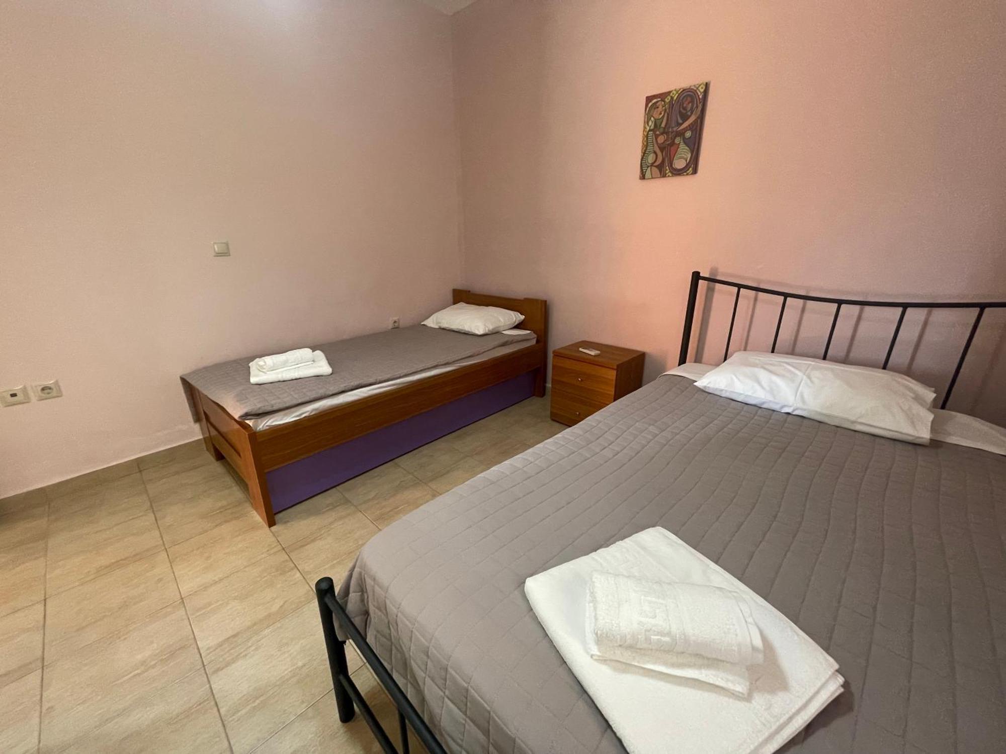Aegina Luxury Family με θέα βουνό και θάλασσα 90τμ Apartment