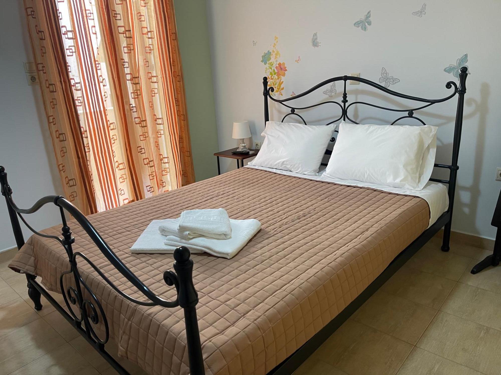 Aegina Luxury Family με θέα βουνό και θάλασσα 90τμ Perdika (Aegina)